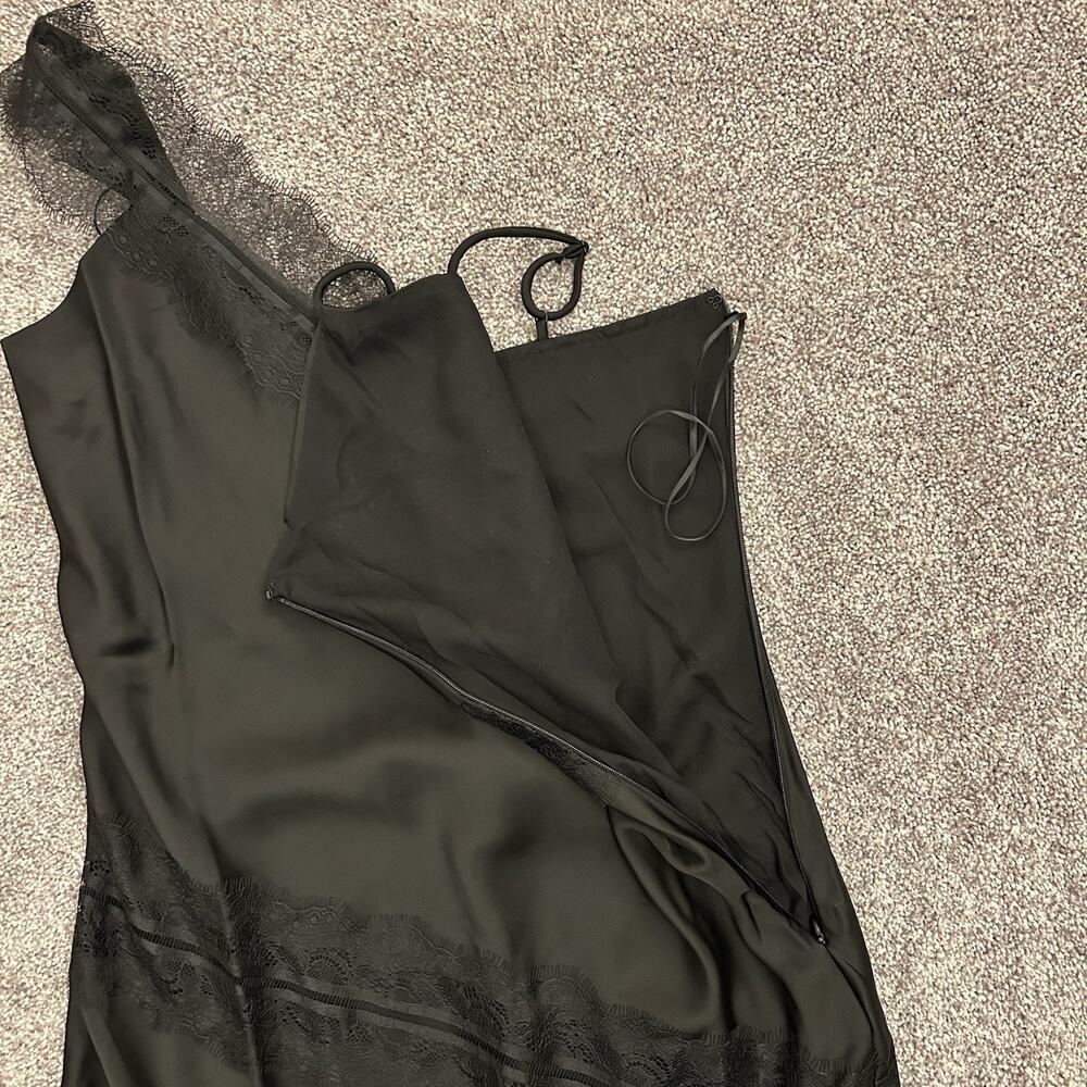 House of Harlow Women's Satin Lace Dress Asymmetrical Black Side Zip Size XS NWT - Picture 4 of 16